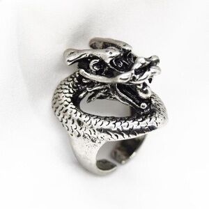 Punk Dragon Ring